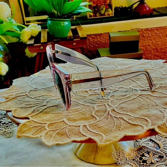 A KJAERBEDE TRANSPARENT SUNGLASSES - Picture 7 of 8